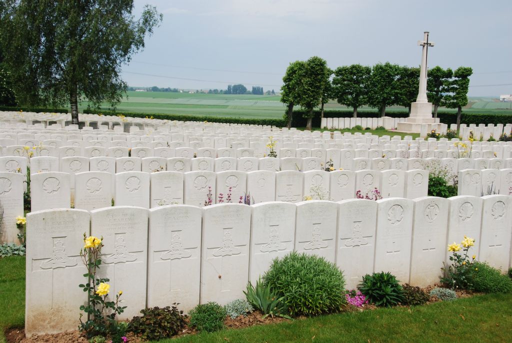 Our groups is likely to have been the first relatives of Alex Slimmon to visit his grave site.  Thanks to the impeccable records of the Canadian War Graves Commission, we had no difficulty locating his grave.